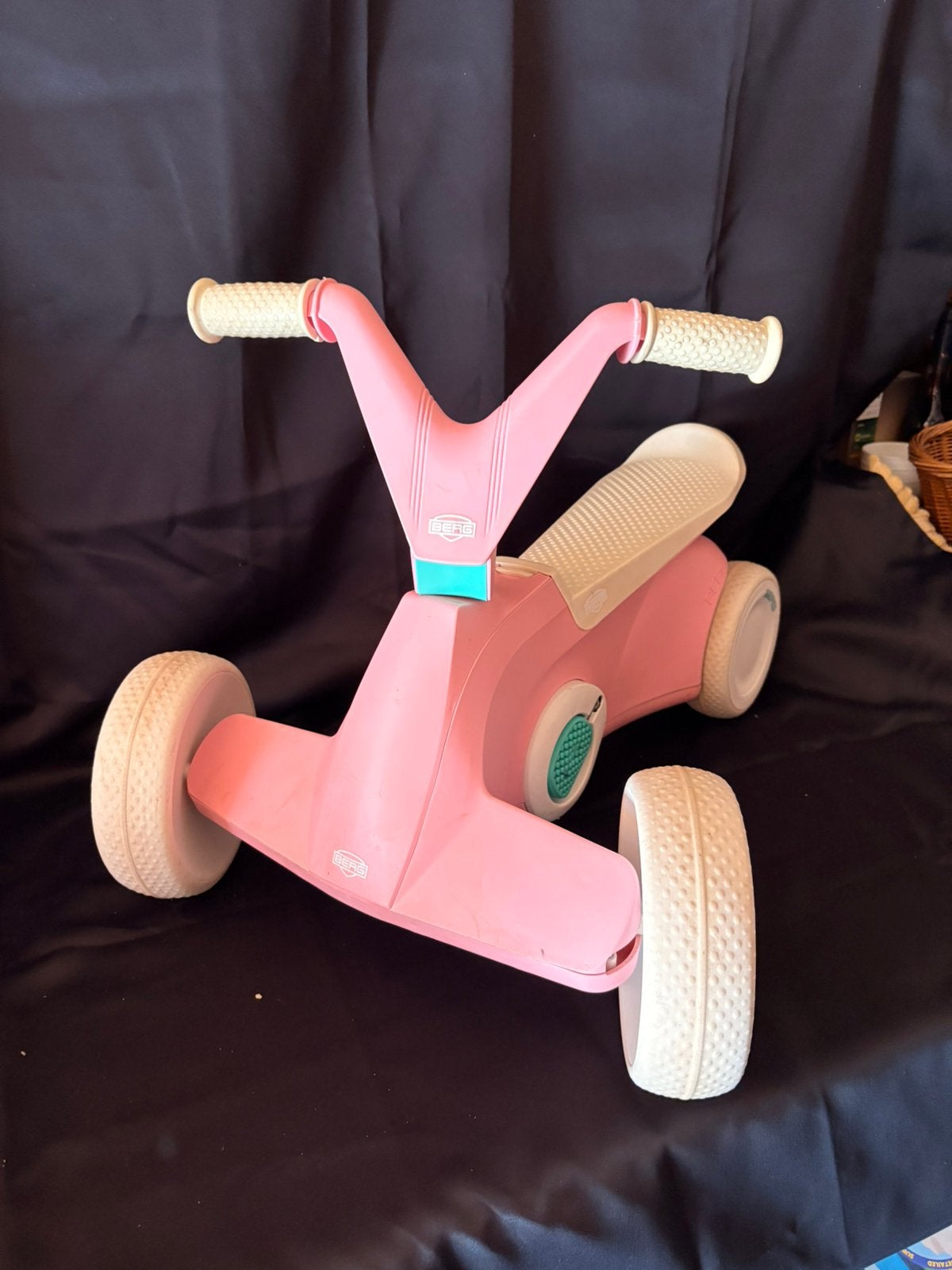 Berg Go2 Roze loop fiets en skelter inklapbare trappers, Ophalen of Verzenden, Zo goed als nieuw, Loopfiets