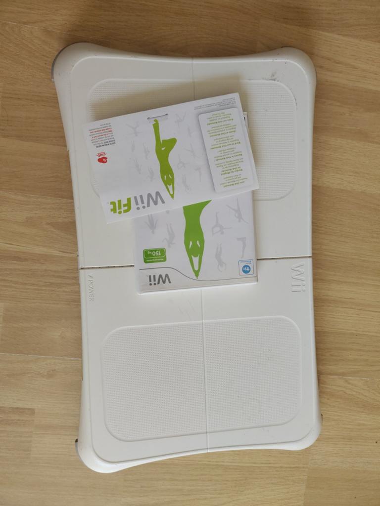 Wii Fit Balance Board (niet werkend) - Gratis af te halen, Ophalen of Verzenden, Niet werkend, Zonder controller, Met Balance Board