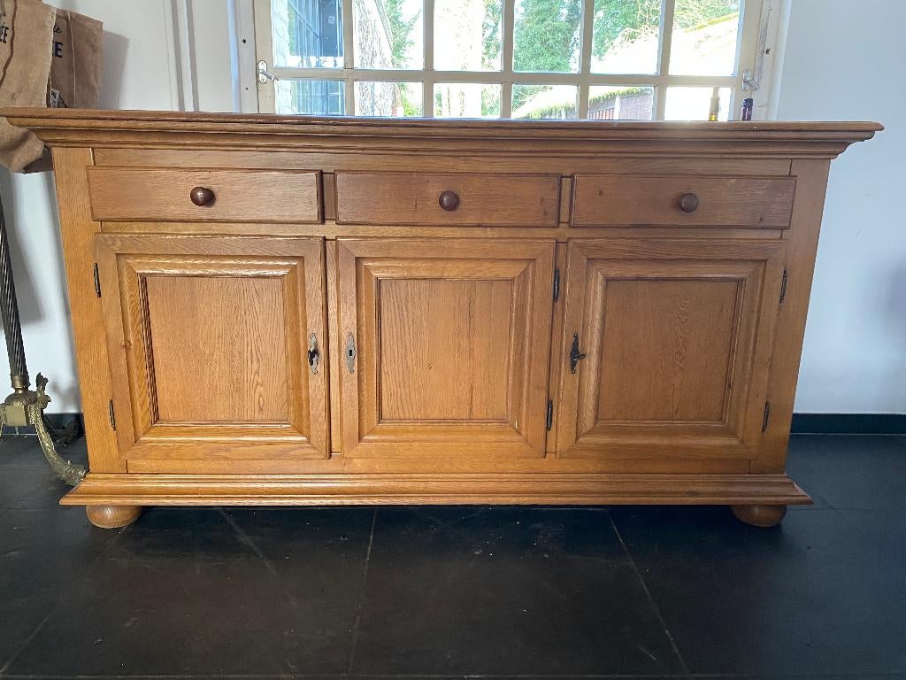 Eikenhouten dressoir Goossens  180 cm breed, Ophalen, Met deur(en), 150 tot 200 cm, Eikenhout
