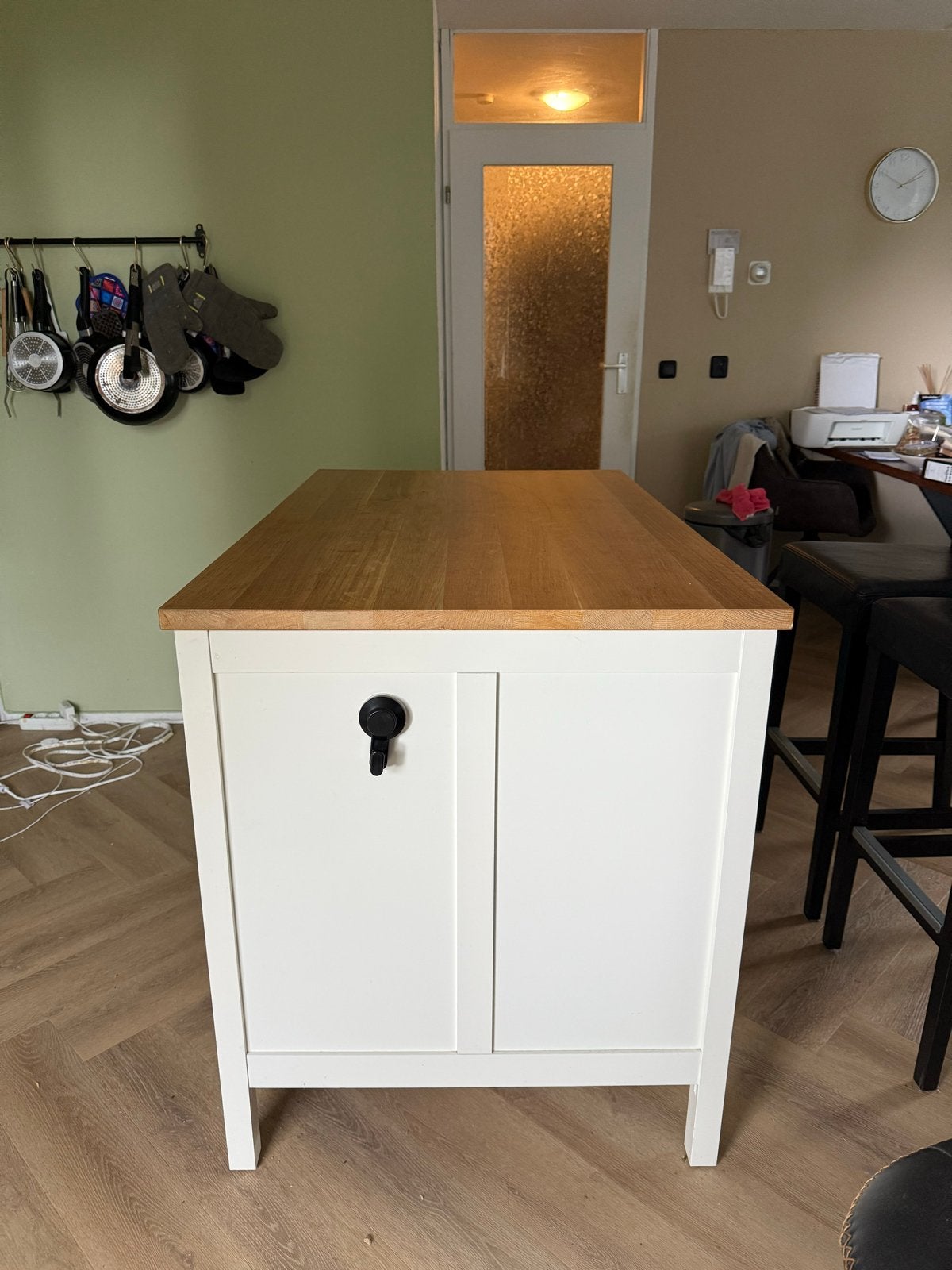 IKEA TORMVIKEN keukeneiland wit met 2 zwarte barkrukken, Ophalen, Gebruikt, Hout, IKEA