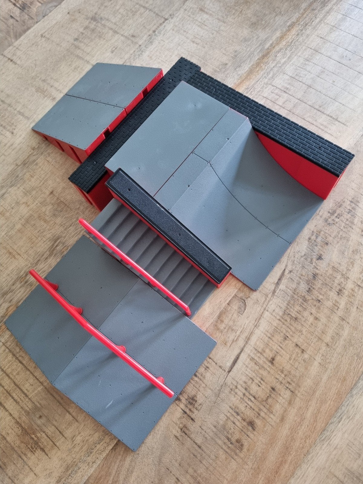 Fingerboard skatepark set met ramps en rails, Ophalen of Verzenden, Gebruikt