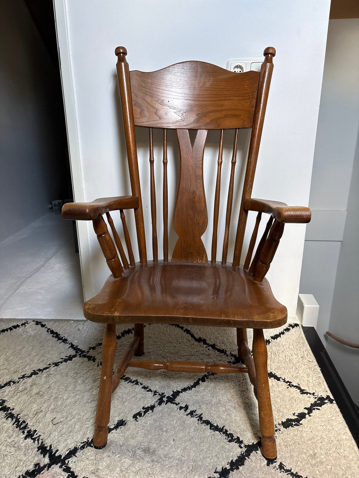 Vintage houten Windsor stoel met armleuningen, Ophalen