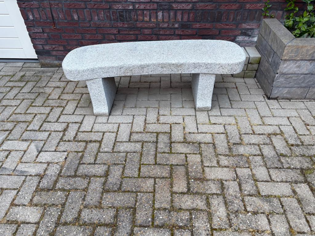 Robuuste granieten tuinbank - Duurzaam en stijlvol, Tuin en Terras, Tuinbanken, Ophalen, Zo goed als nieuw, Overige materialen