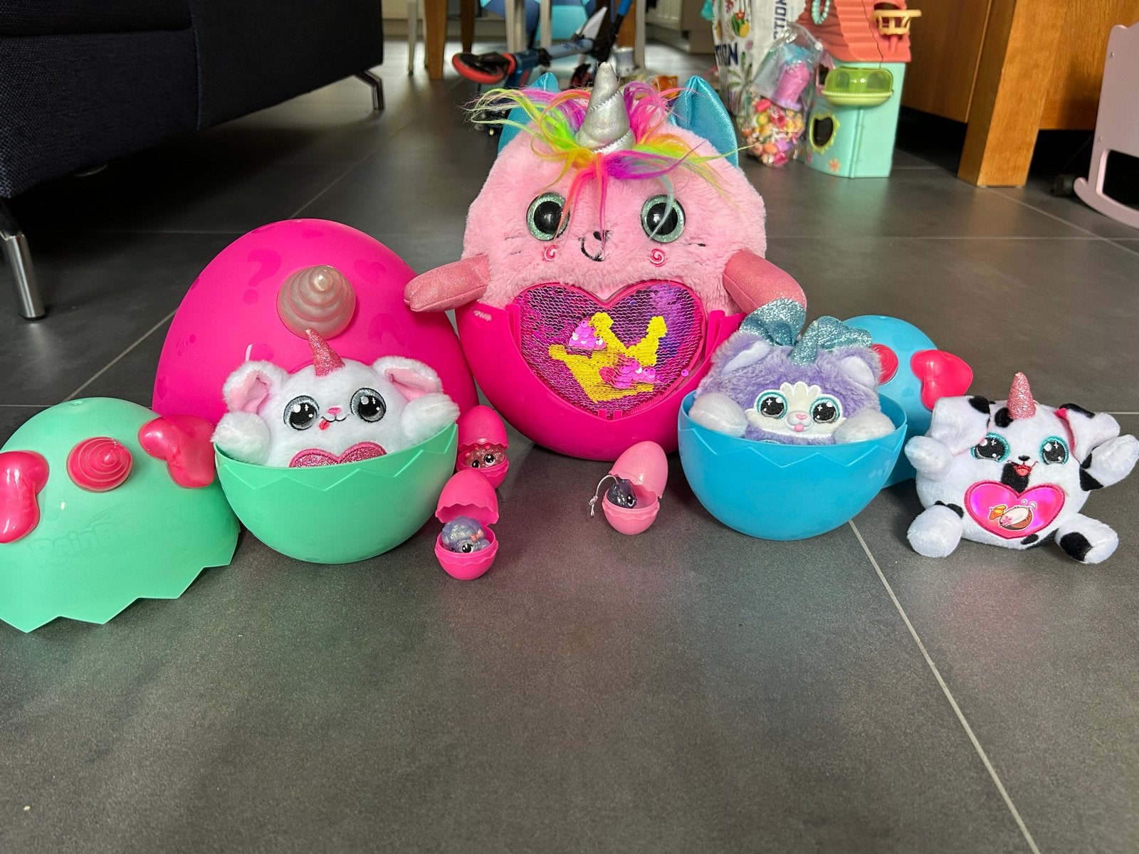 Rainbocorns Zuru verzameling - Leuke knuffels en eieren, Overige merken, Overige karakters, Overige typen, Ophalen of Verzenden