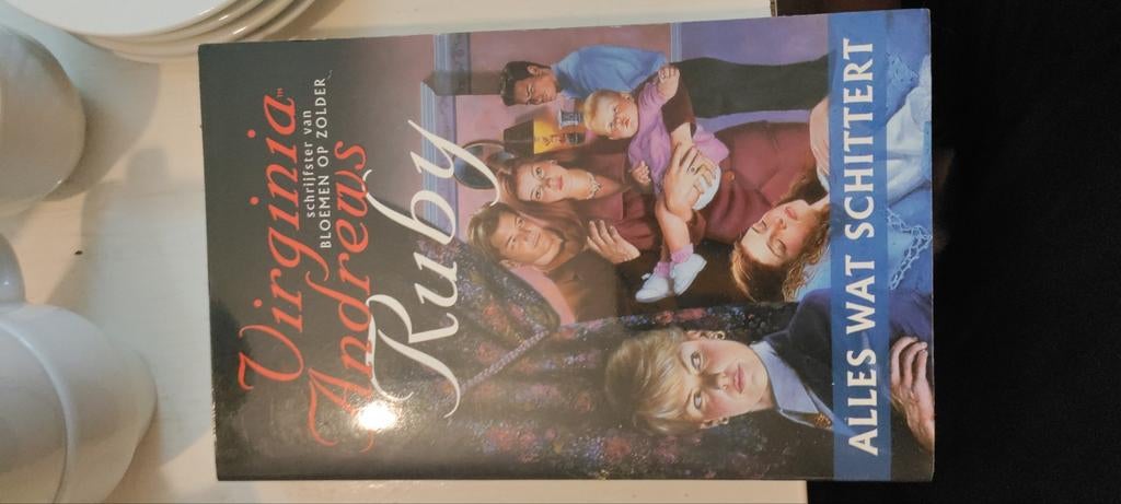 Virginia Andrews - Ruby: Alles Wat Schittert, Ophalen of Verzenden, Gelezen, Virginia Andrews, Nederland