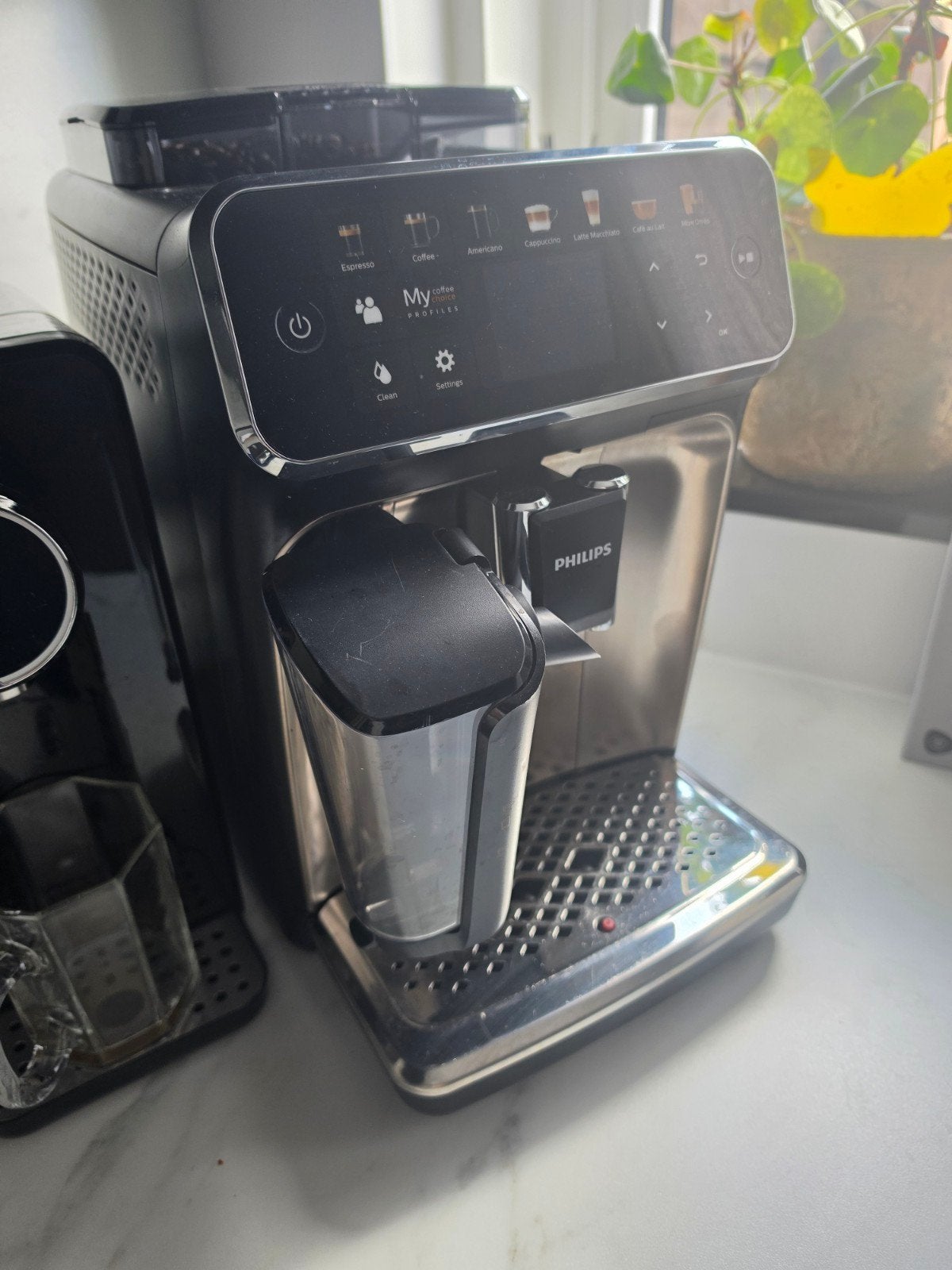 Philips LatteGo 5400+ 2 extra filters en ontkalker en vaseli, Witgoed en Apparatuur, Ophalen, Zo goed als nieuw, Koffiemachine
