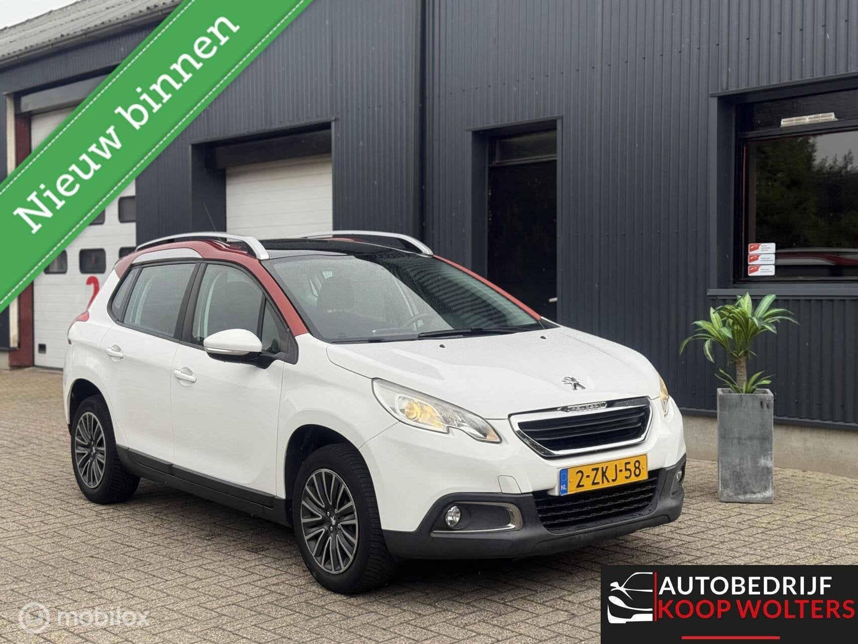 Peugeot 2008 1.2 Executive* Automaat *Pano* Navi*, Auto's, Peugeot, 450 kg, Euro 6, 1199 cc, 82 pk