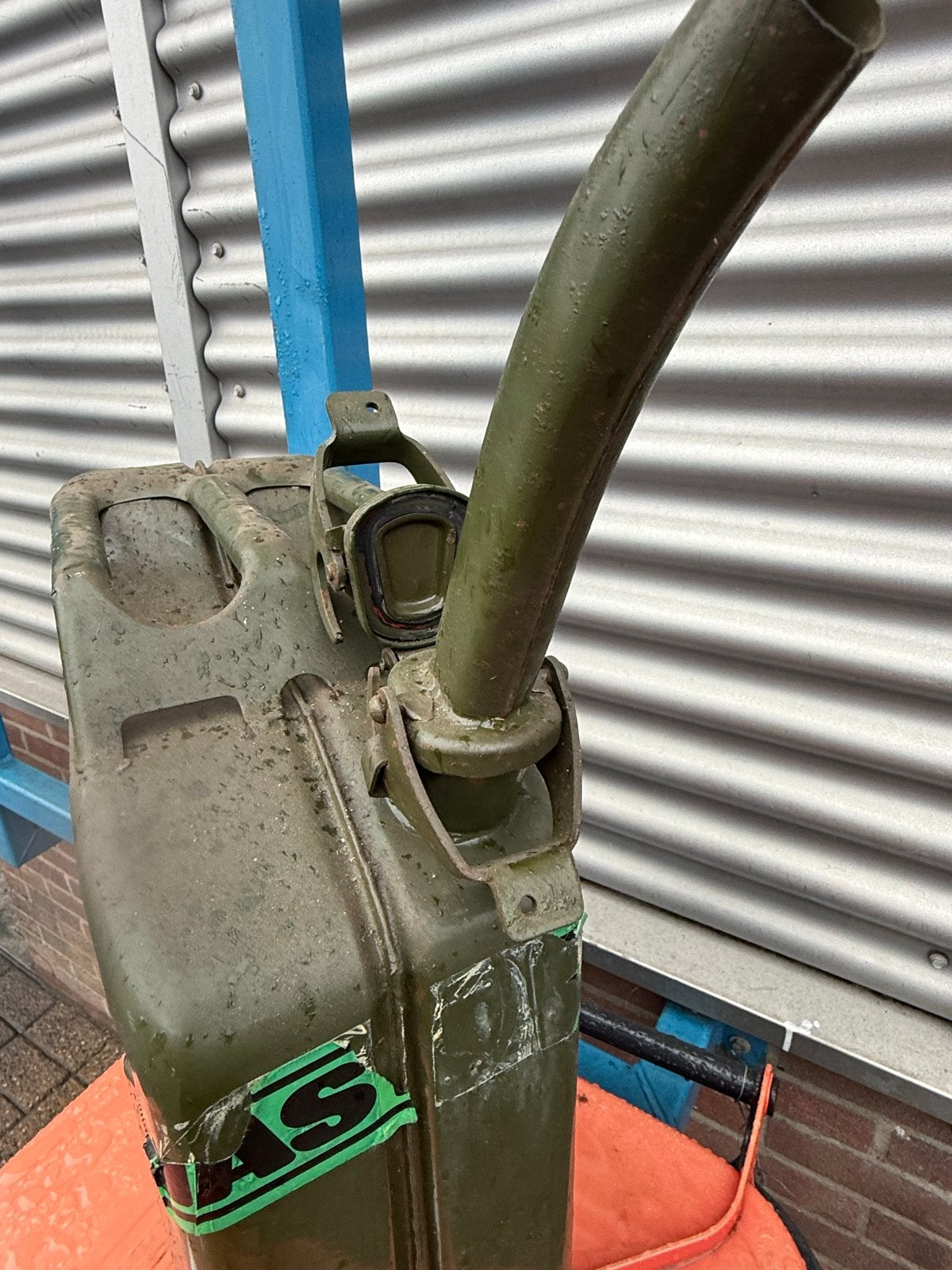 Jerrycan 20L met schenktuit - Gebruikt, Ophalen of Verzenden, Gebruikt