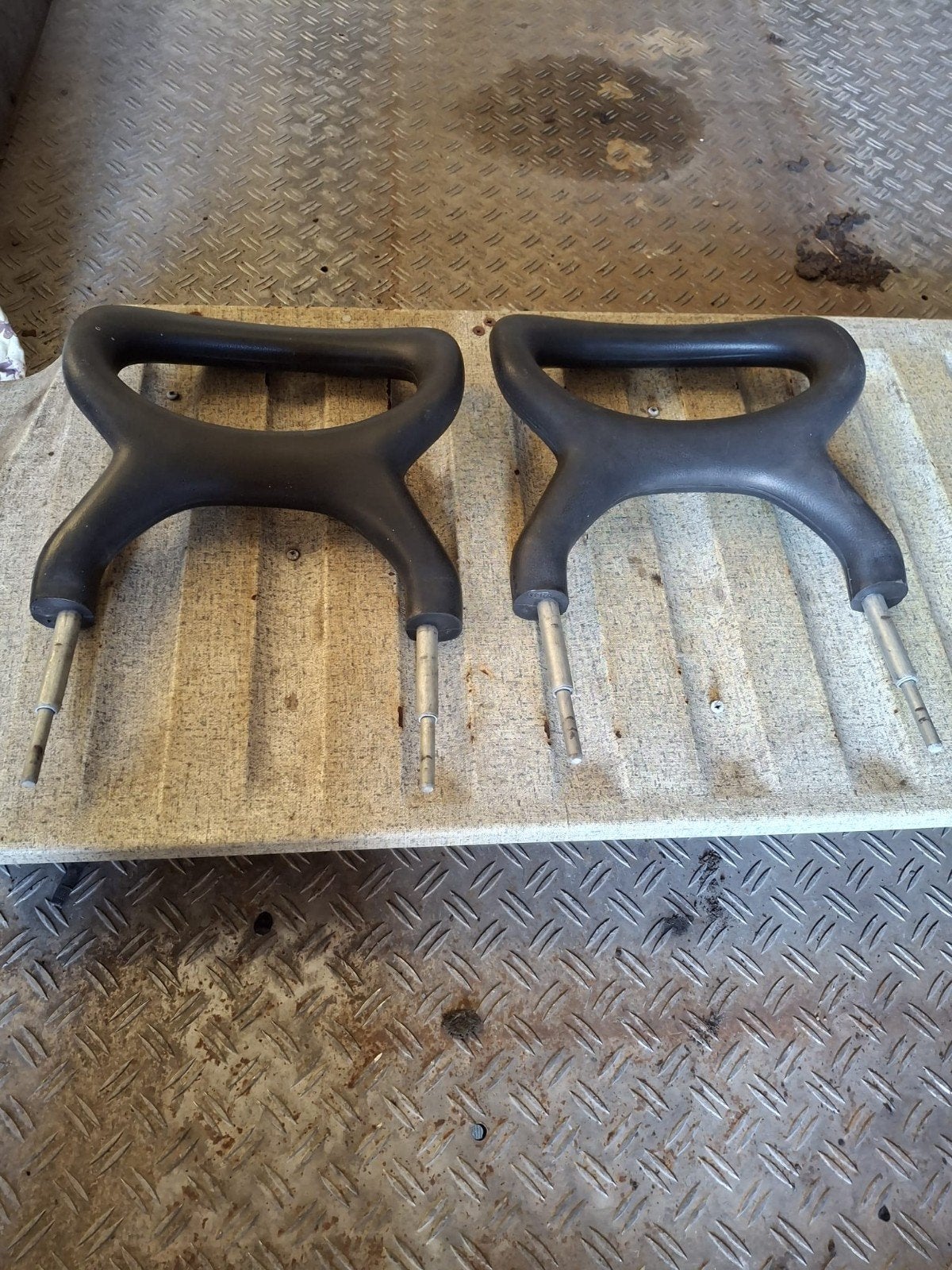 2 Hoofdsteunen voor SAAB 96. 2 Hoofdsteunen voor SAAB 95., Ophalen, Gebruikt