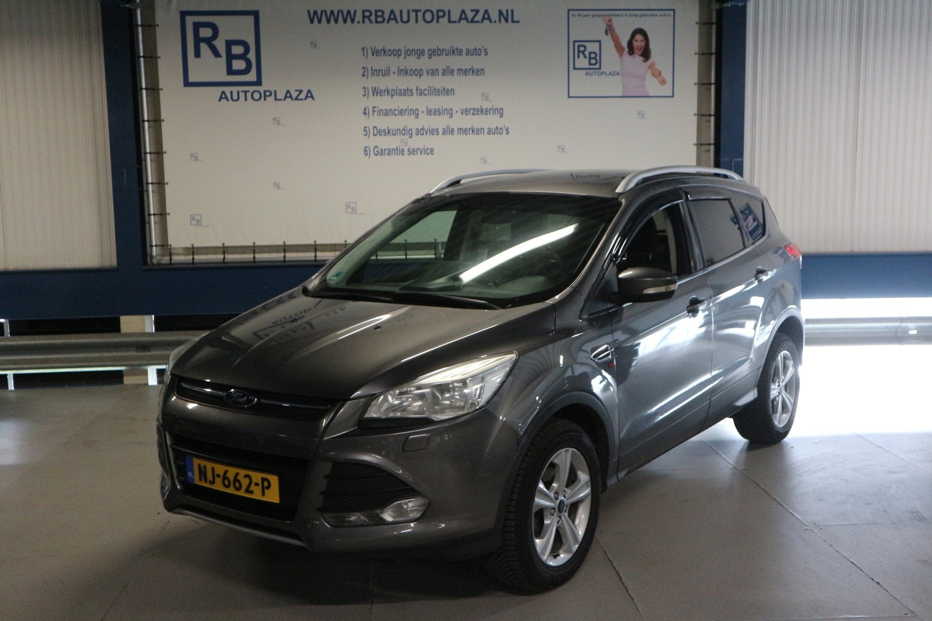 Ford Kuga 1.6 / KEYLESS / NAVI / HAAK / STOELVERWARMING ! !, Auto's, Voorwielaandrijving, 15 km/l, Gebruikt, 4 cilinders