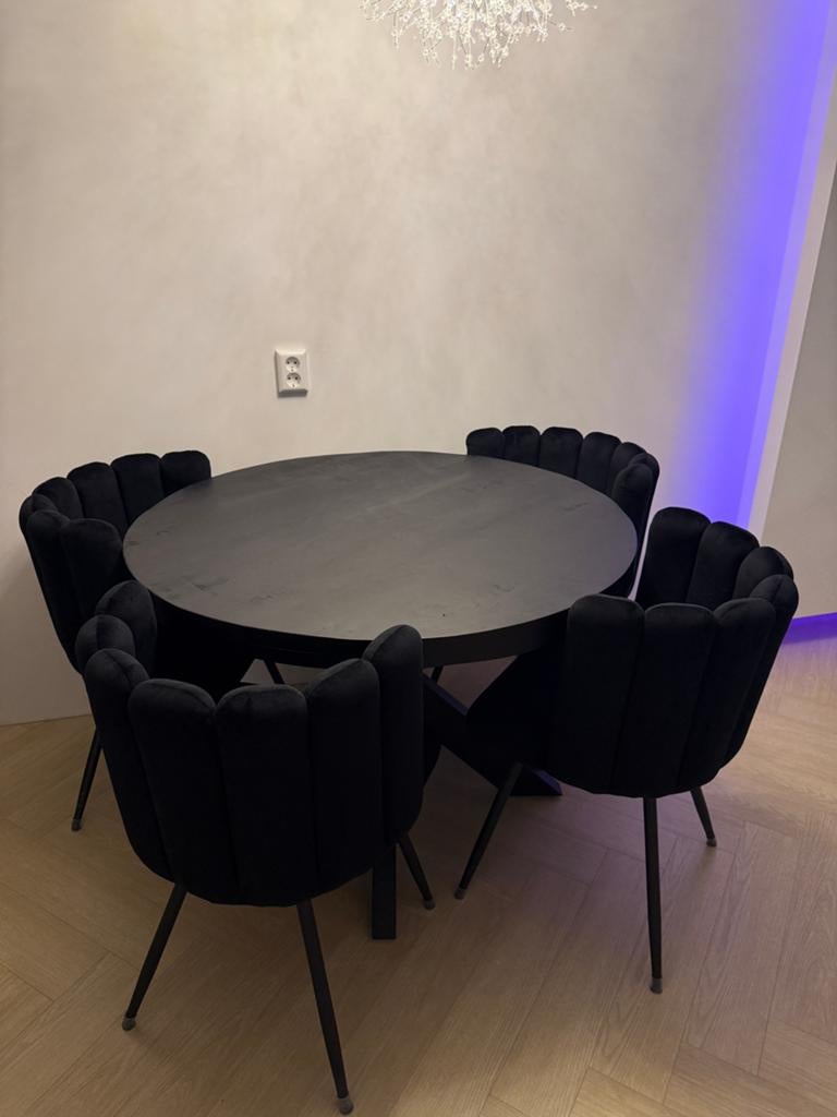 Mango houten tafel incl. 4 stoelen NIEUW zwart, Ophalen, Rond, Nieuw, 50 tot 100 cm