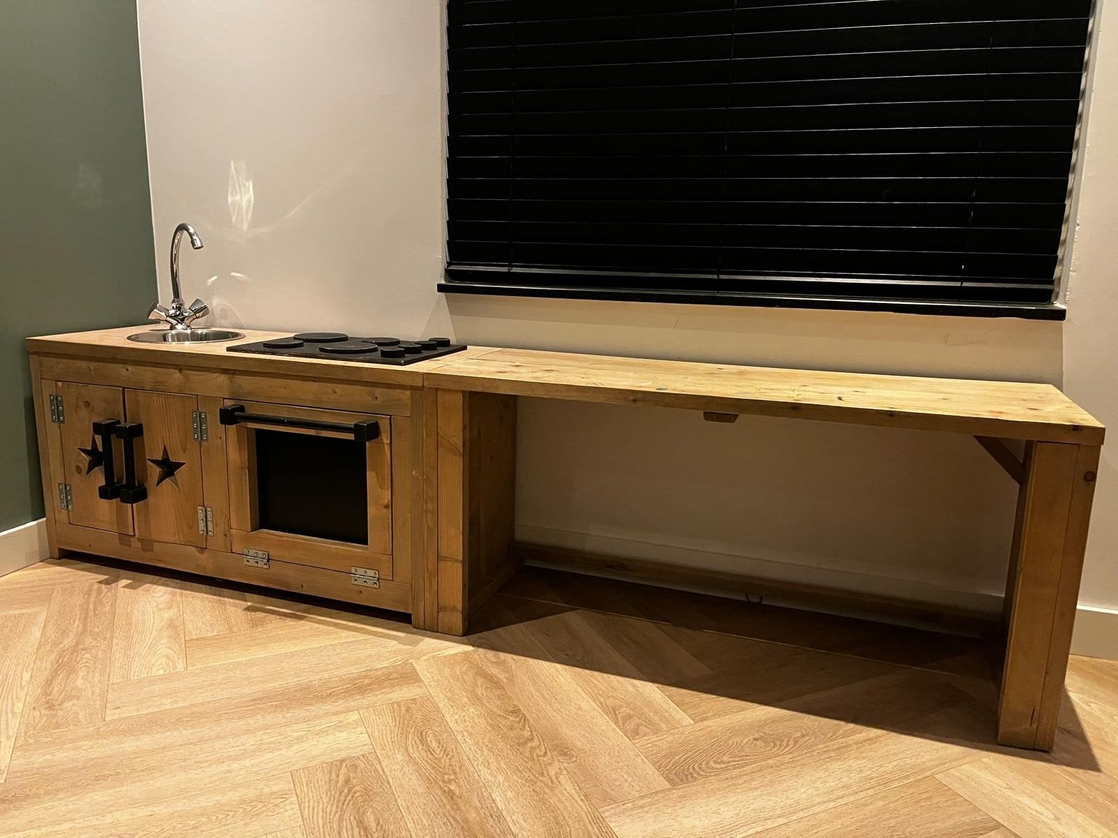 Houten Speelkeuken met Bureau inclusief keukenspulletjes, Ophalen, Gebruikt