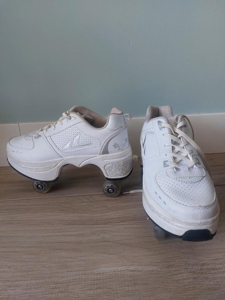 Rolschaatsschoenen maat 40, Ophalen