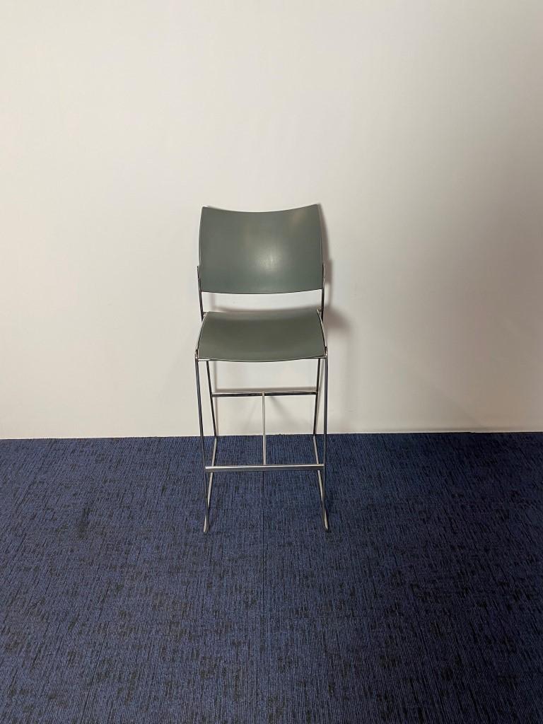 4 x Barkruk Casala Curvy, donkergrijs, Ophalen, Gebruikt, Met voetsteun, 60 tot 90 cm