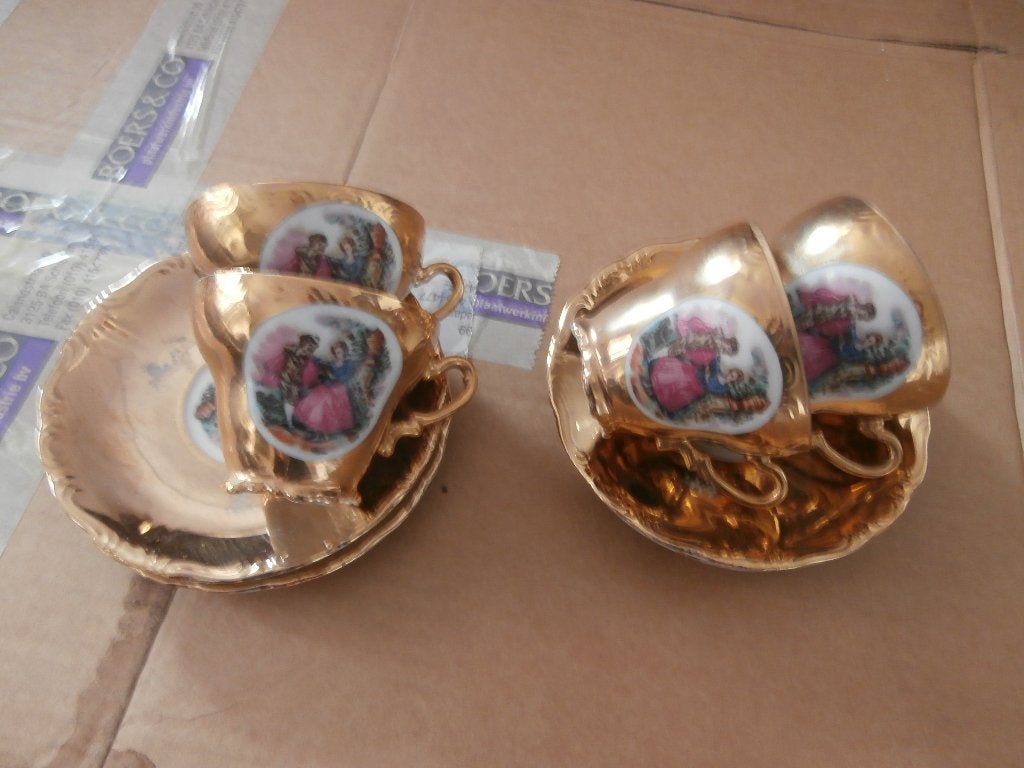 kop en schotel goud tafereel retro kopjes schoteltje servies, Ophalen of Verzenden