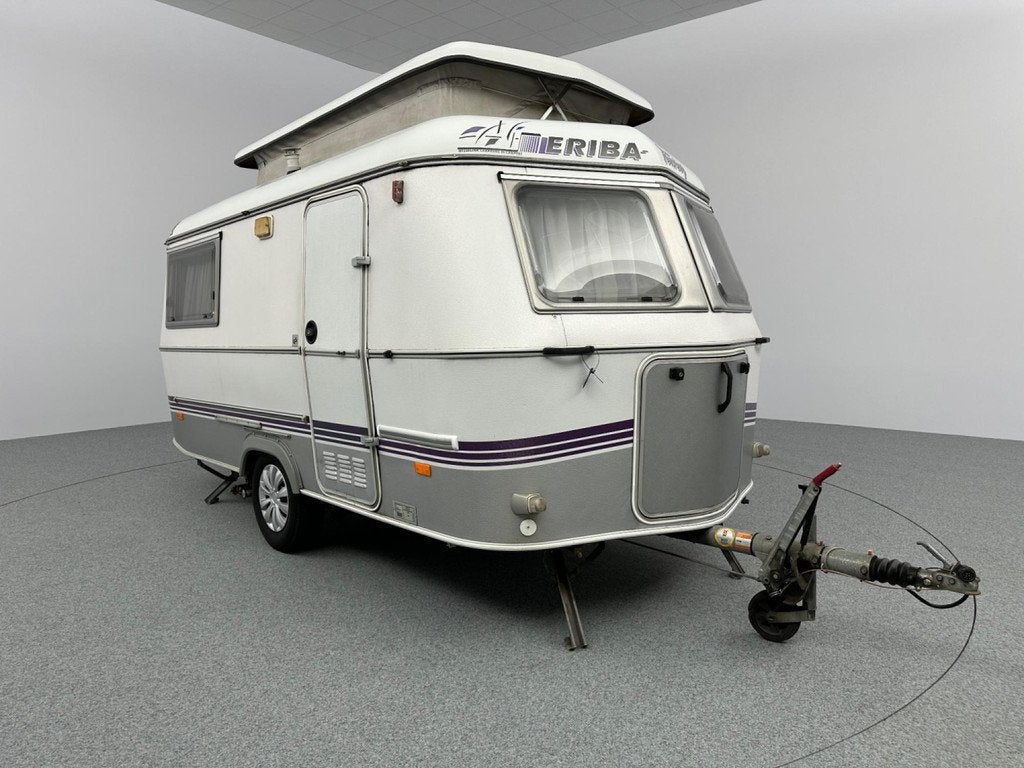 Eriba Touring Triton 410 BS Enkele bedden Mover MET STALLING, Caravans en Kamperen, Caravans, Bedrijf, 4 tot 5 meter, Eriba, Koelkast