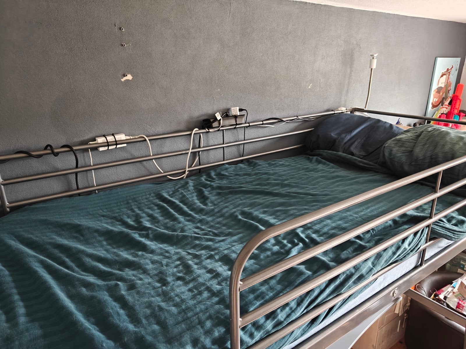 IKEA Tromsö Hoogslaper met bureau - Grijs metaal, Huis en Inrichting, Ophalen, Gebruikt, Eenpersoons, 200 cm