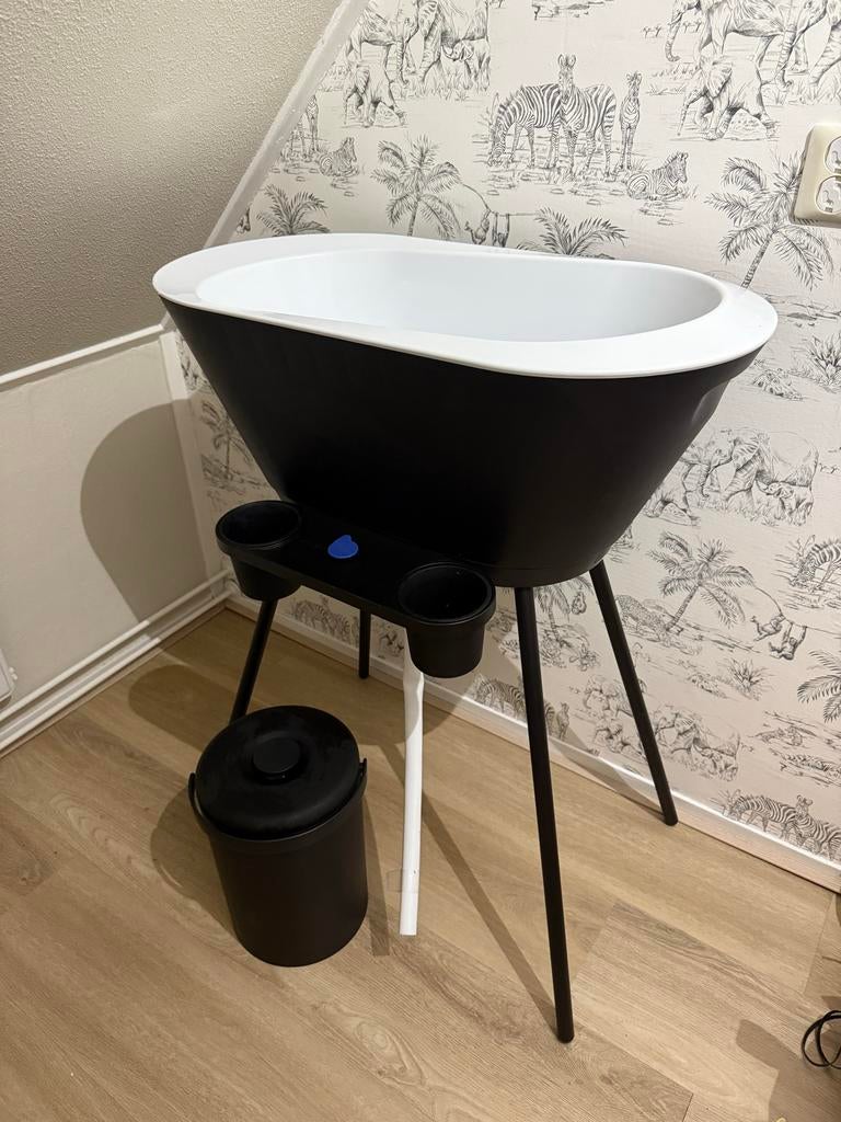 Wee too baby badje met accessoires en luieremmer, Ophalen, Zo goed als nieuw, Badje, Overige merken