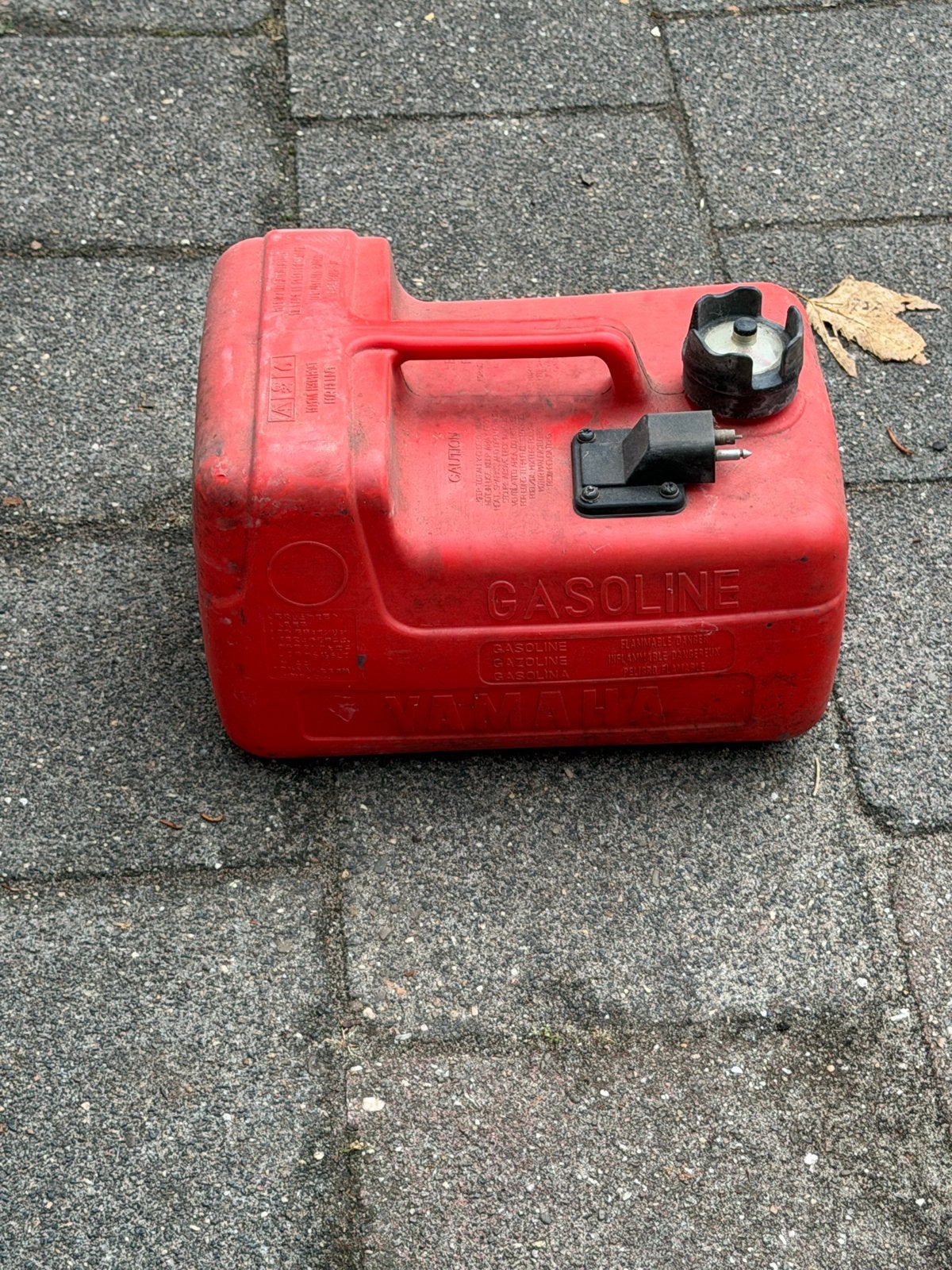 Yamaha brandstoftank voor buitenboordmotor 12L, Watersport en Boten, Accessoires en Onderhoud, Ophalen, Gebruikt, Motor en Techniek