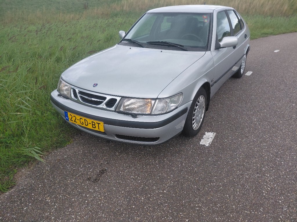 Saab 9-3 2.0T 110KW 2000 Grijs, Auto's, Stof, 4 cilinders, Bruin, Handgeschakeld