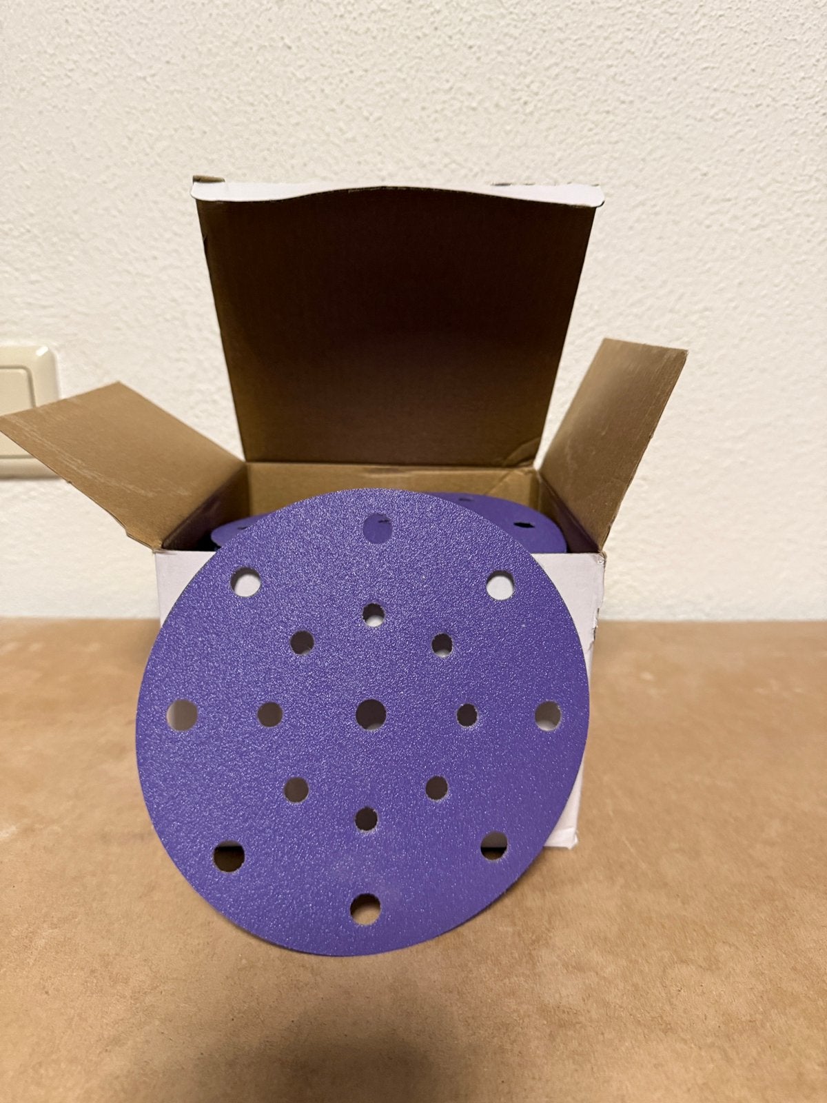 Schuurpapier klittenband 150mm 17 stofgaten nieuw 50 stuks, Ophalen of Verzenden