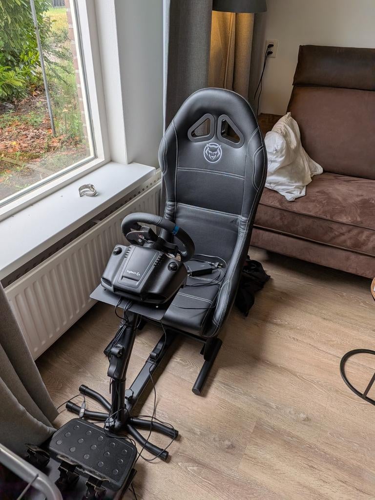 Playseat met Logitech G29 racestuur en pedalen, Spelcomputers en Games, Ophalen of Verzenden, Zo goed als nieuw
