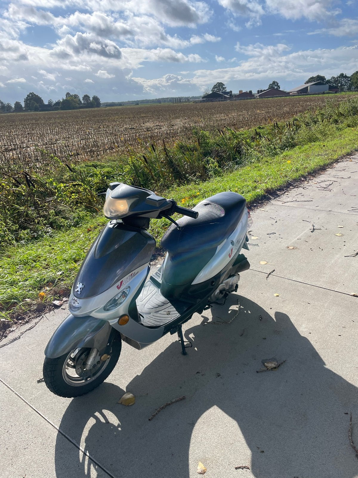 Peugeot V-Clic 50cc ontgrensd, loopt 60-65 km/u, Fietsen en Brommers, Ophalen, Gebruikt, Overige modellen, Maximaal 45 km/u