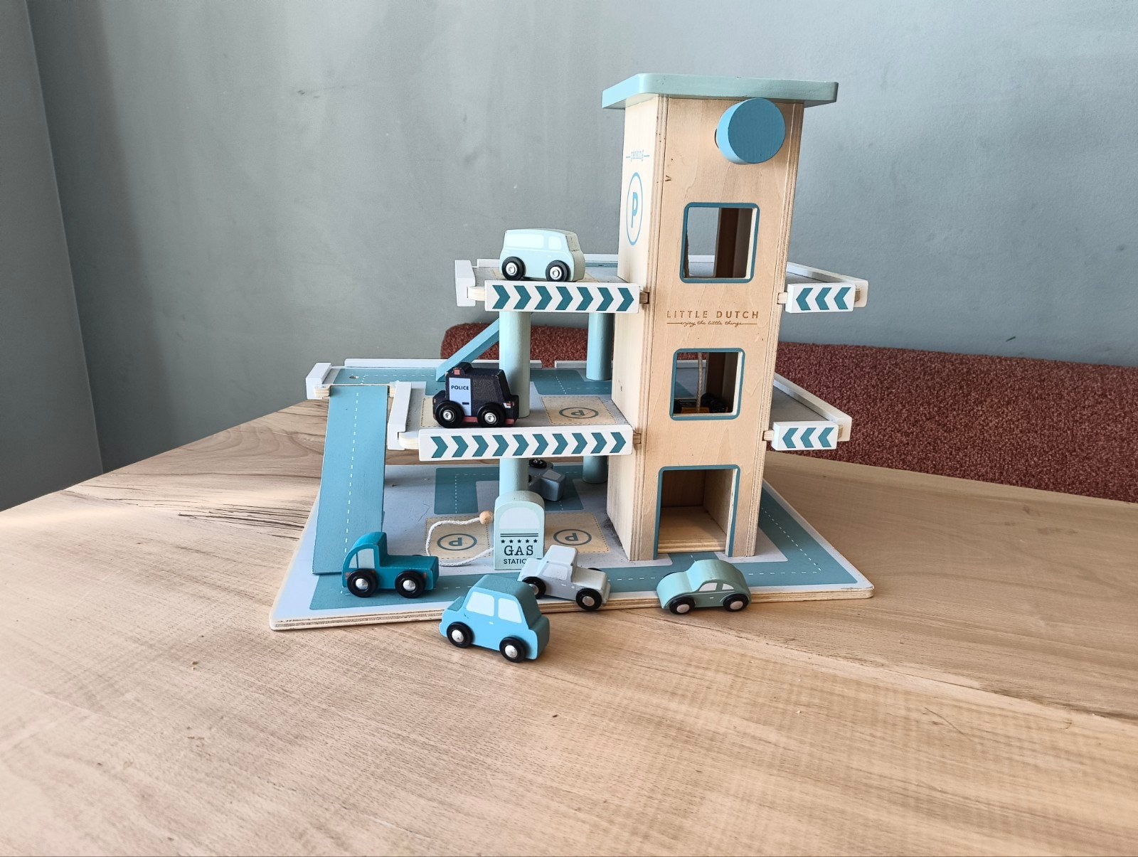 little Dutch speelgarage, Kinderen en Baby's, Ophalen of Verzenden, Zo goed als nieuw