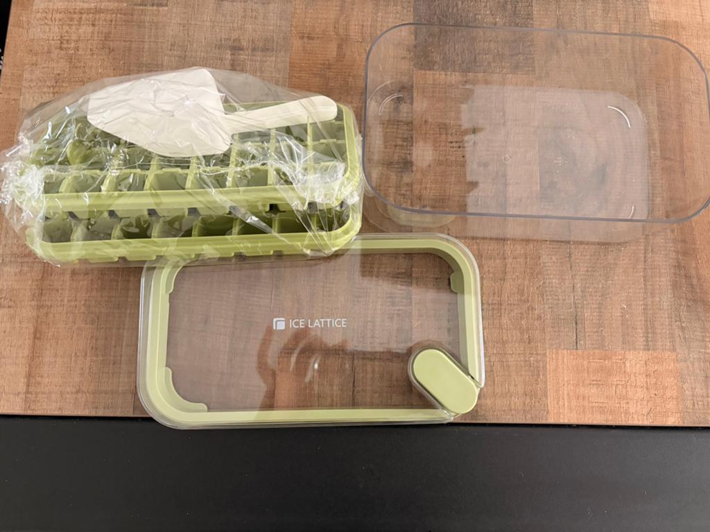 Nieuwe ijsblokjesmaker – 2x 32 ijsblokjes – met schepje, Kunststof, Nieuw, Ophalen of Verzenden, Overige merken