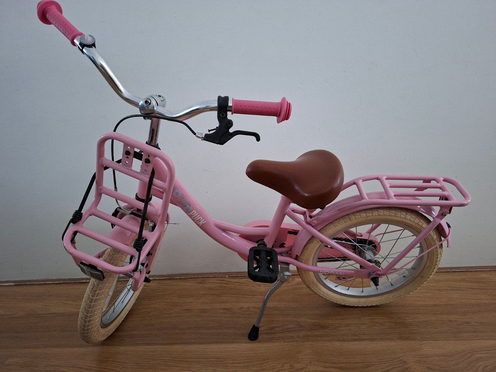 Roze Puck meisjesfiets 16 inch, Fietsen en Brommers, Terugtraprem, Zijwieltjes, Ophalen, Puck