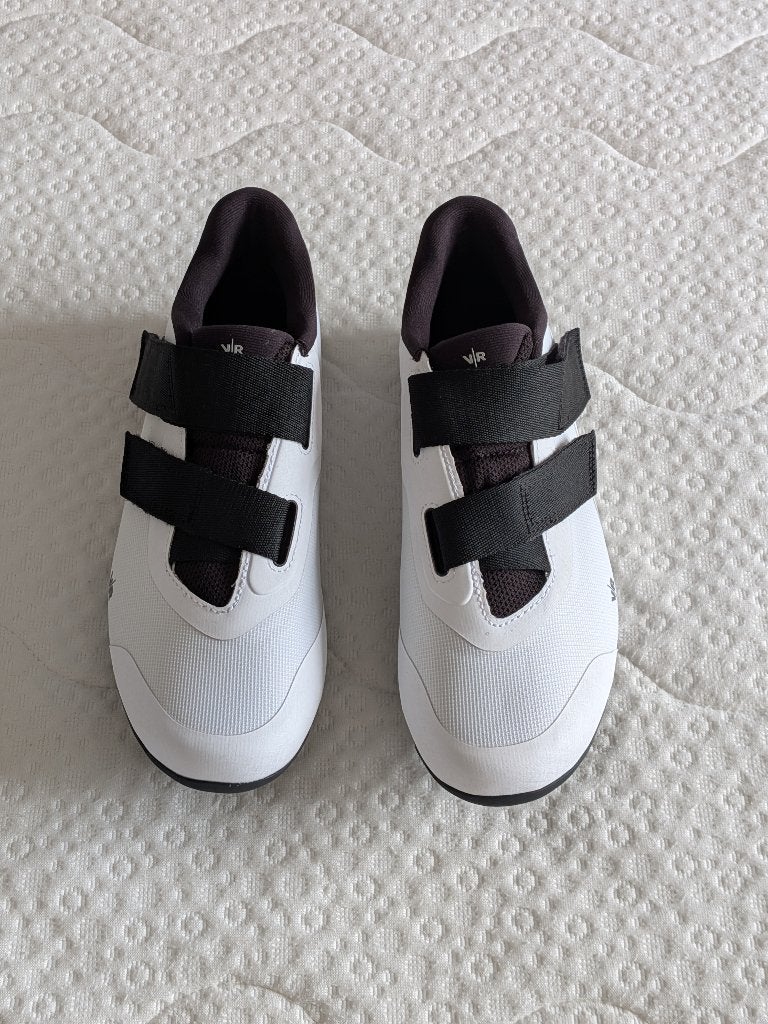 Wielrenschoenen - Racefiets schoenen - Dames - Maat 39 -zgan, Sport en Fitness, Wielrennen, Ophalen of Verzenden, Zo goed als nieuw