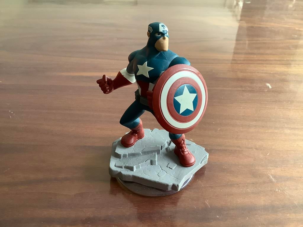 Disney Infinity 2.0 - Marvel Super Heroes - Captain America, Ophalen of Verzenden, Overige figuren, Zo goed als nieuw, Beeldje of Figuurtje