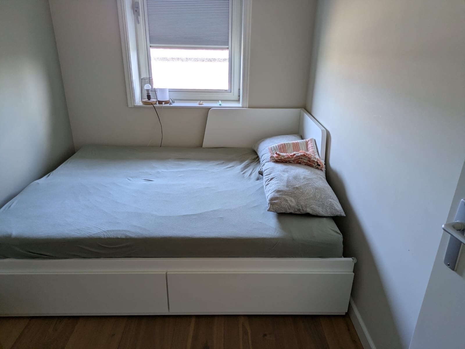 IKEA FLEKKE Bedbank met 2 lades - wit 80x200 cm, Ophalen, Eenpersoons, Wit, Zo goed als nieuw