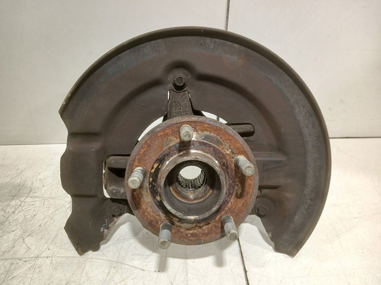 Wielnaaf rechts voor Ford Focus, Onderdelen@venauto.nl, Van der Ven Autorecycling B.V., Gebruikt, Ettenseweg 76, 4706 PB Roosendaal, The Netherlands
