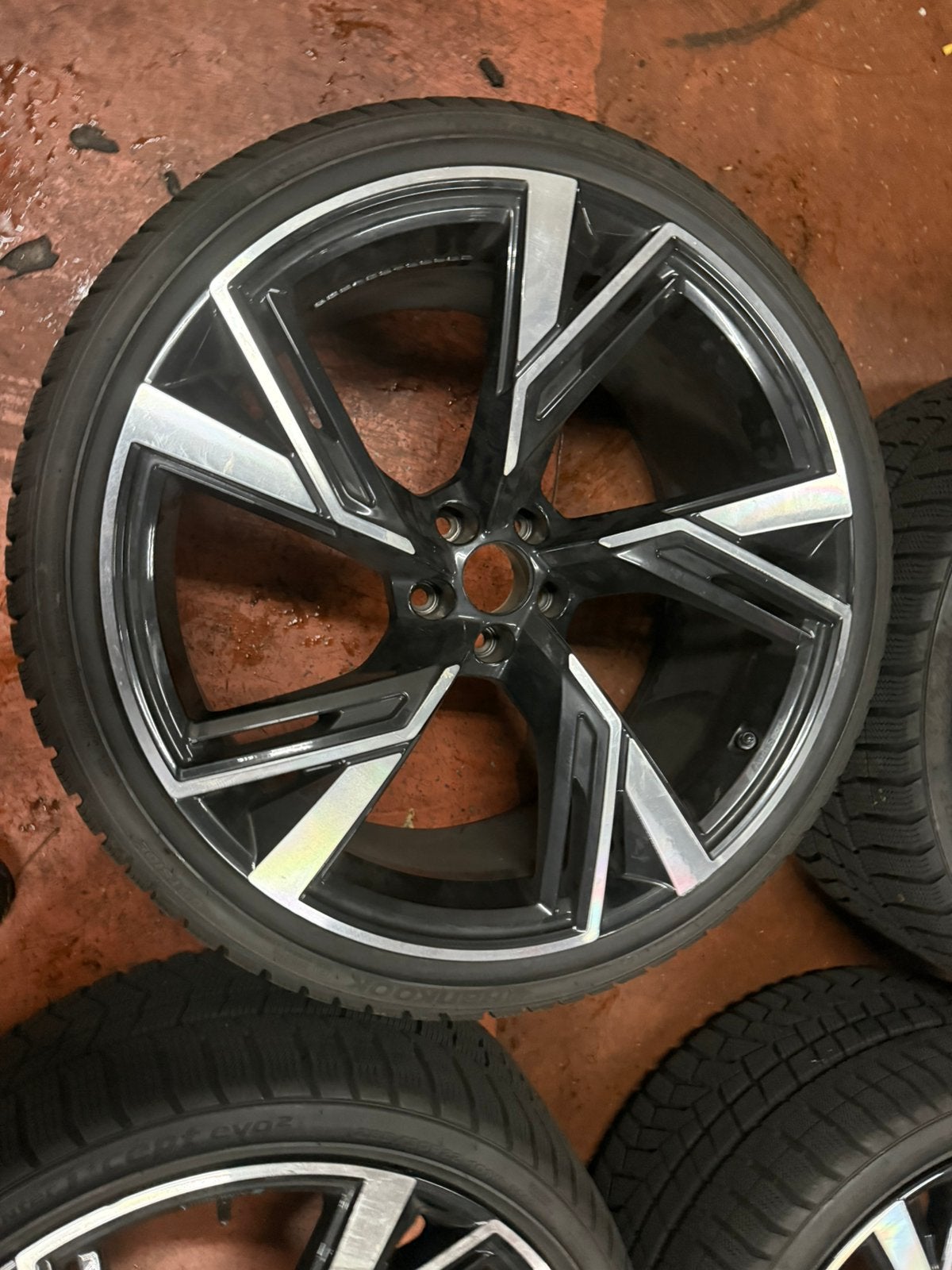 Originele Audi RS6 C8 22 inch velgen Winterbanden OEM set, Gebruikt, 285 mm, Banden en Velgen, Overige maten
