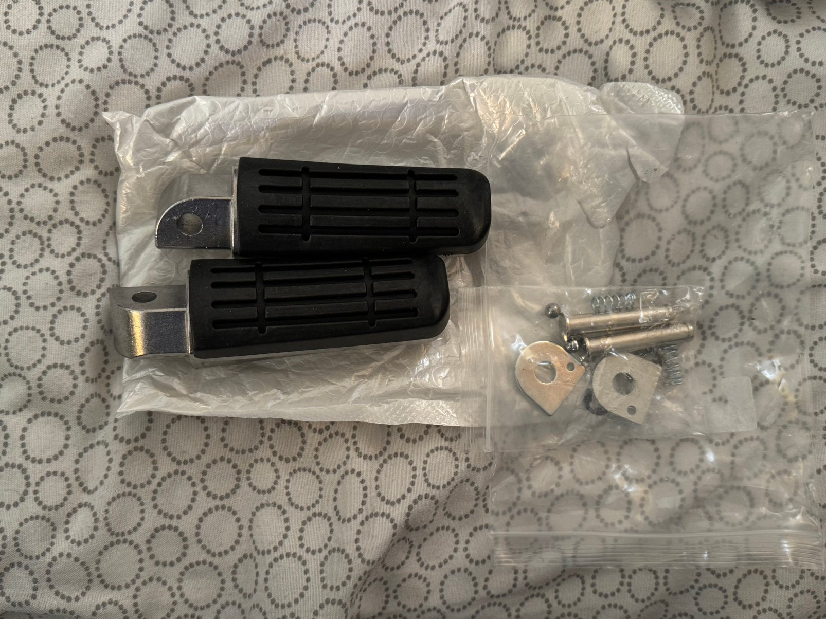 Yomaha Rear Foot pegs FZ FZR XJ YZF TDM TDR FJR1300 BT1100, Motoren, Ophalen of Verzenden, Nieuw