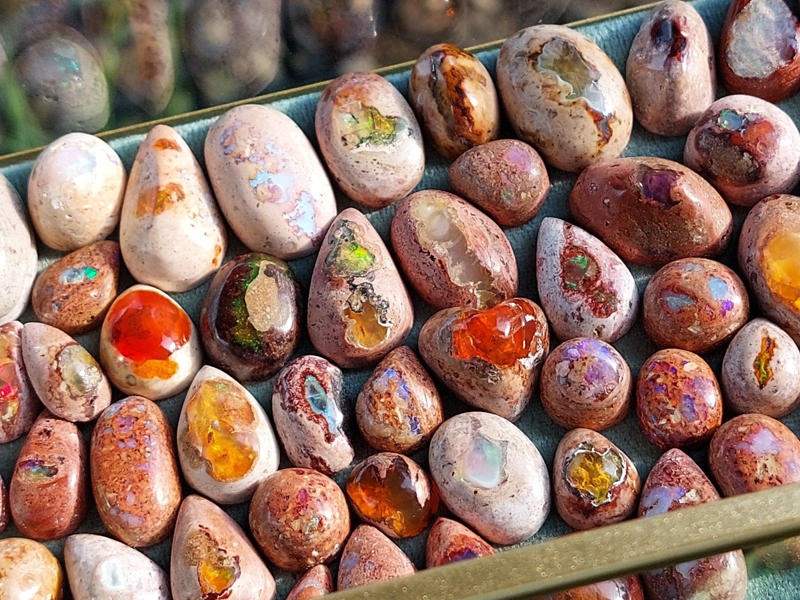 Mexicaanse Vuuropaal Cabochons, Verzenden