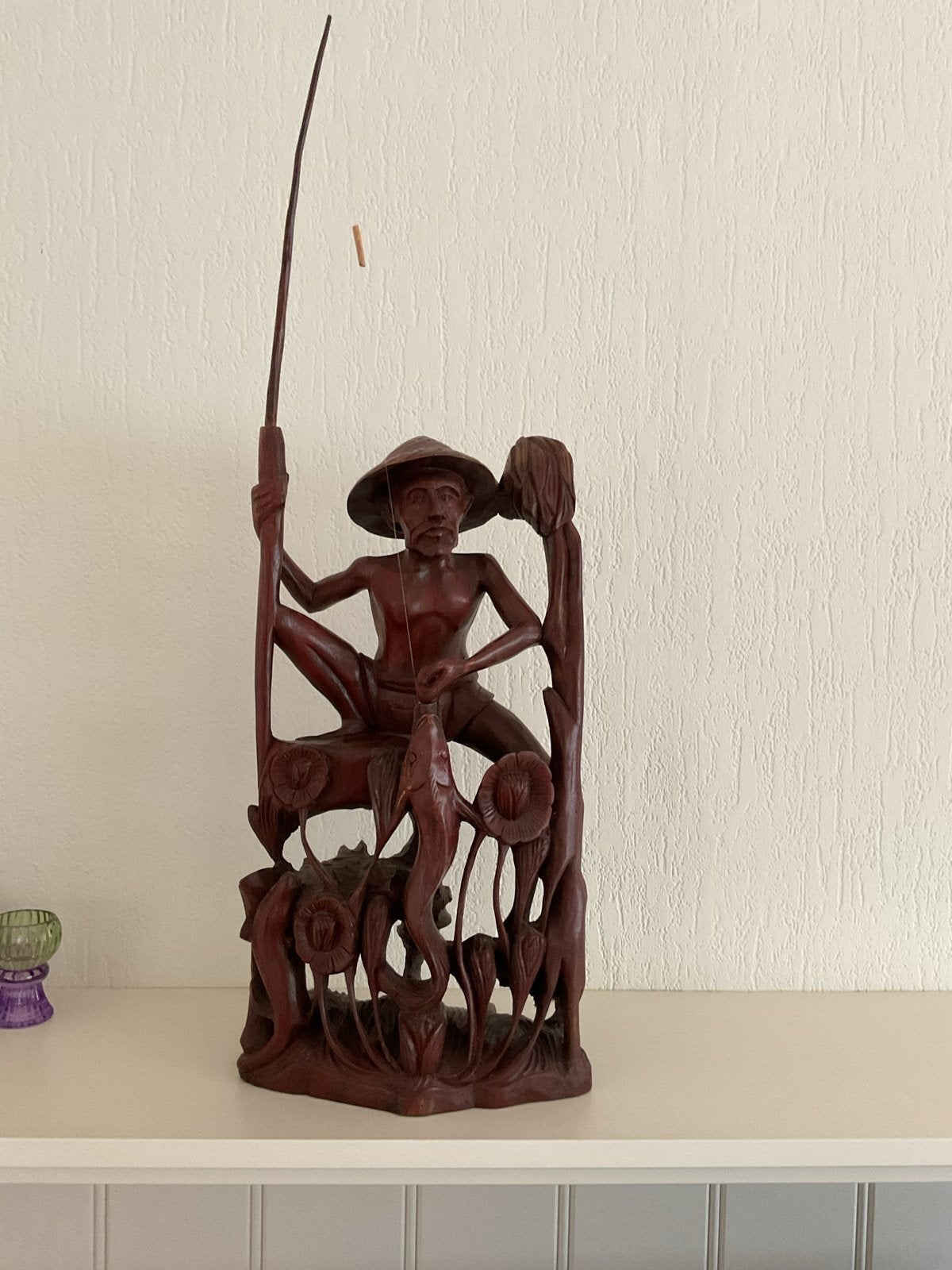 Houten beeld visser met vis, handgesneden, Antiek en Kunst, Ophalen, 50 - 100 cm, Beeld, Hout