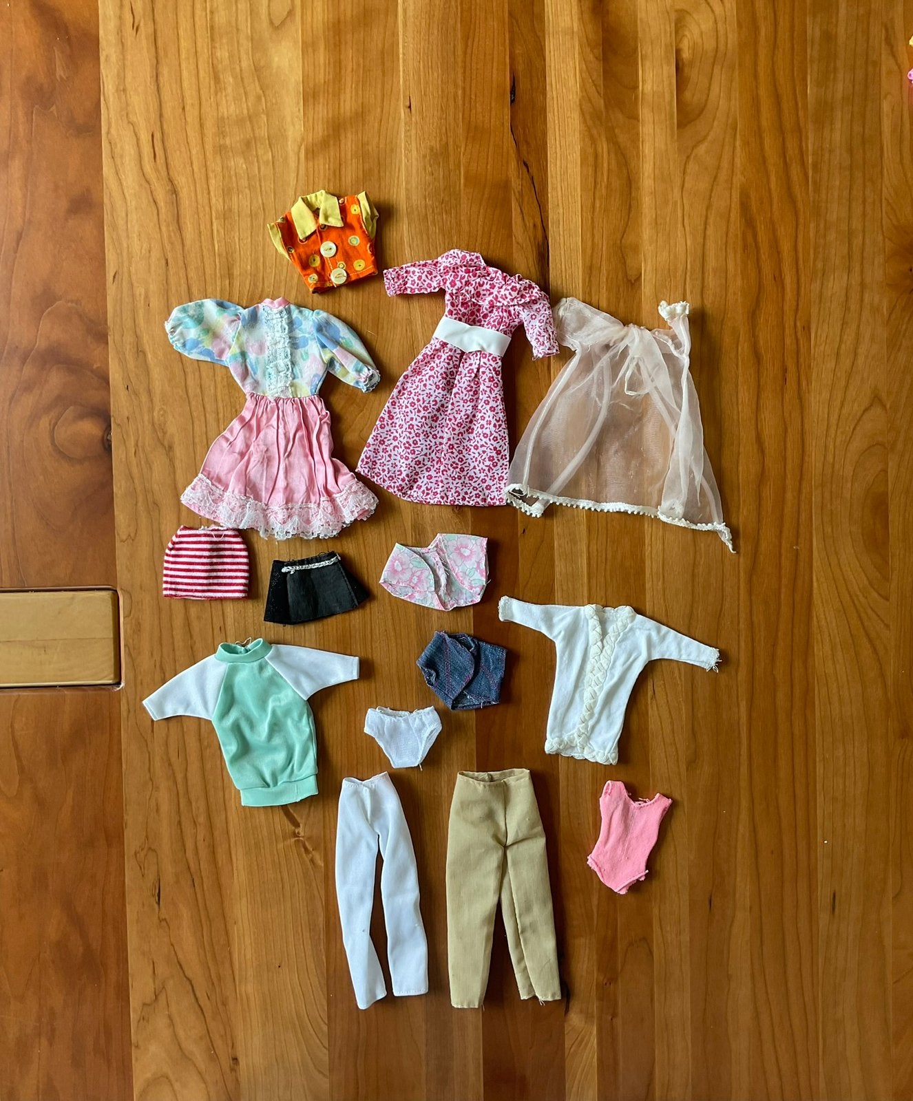 VINTAGE kleding voir Barbie, Sindy, Fleur, Verzamelen, Poppen, Ophalen of Verzenden, Zo goed als nieuw, Kleertjes