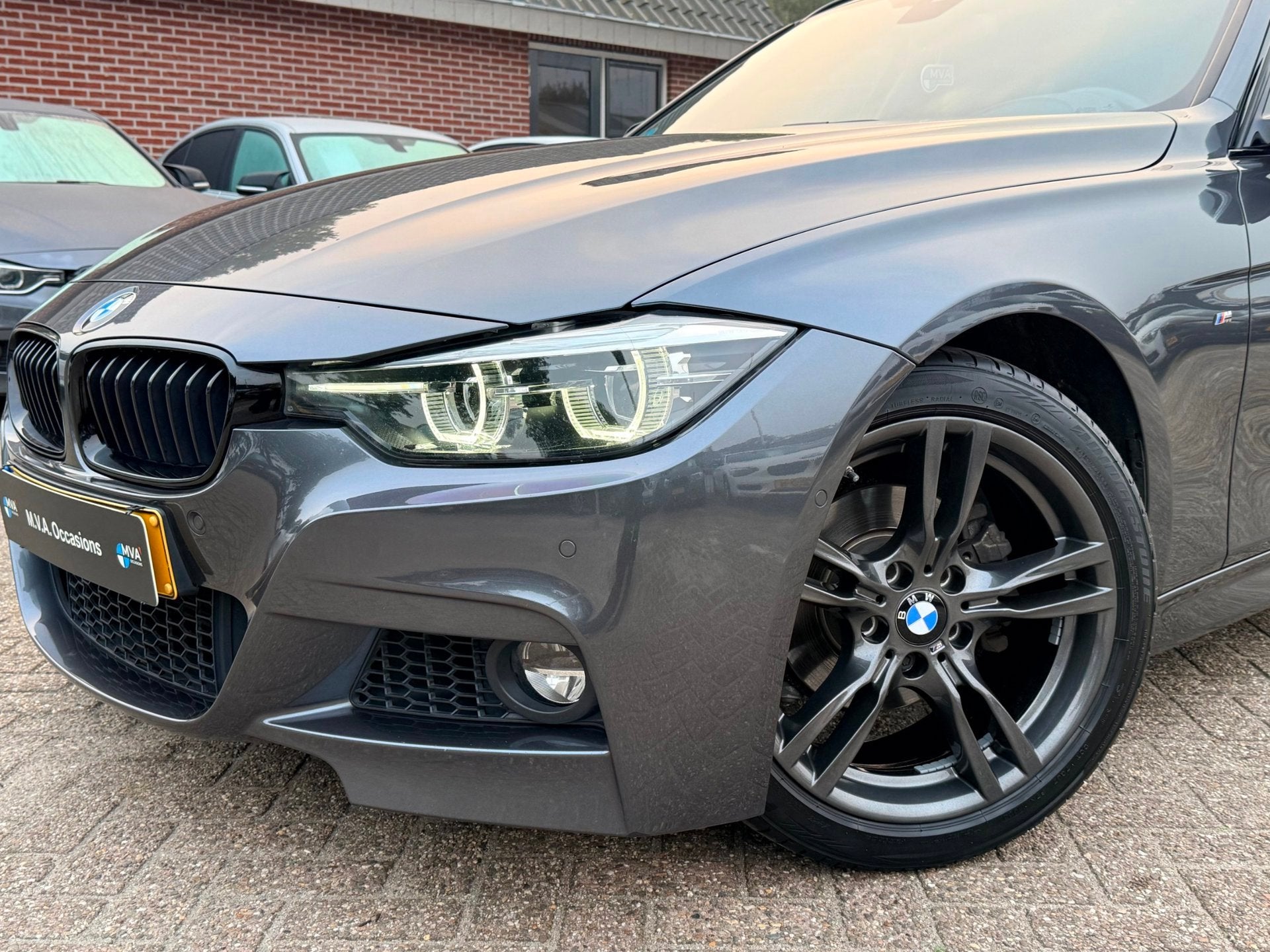 BMW 3-serie Touring 318i M Sport Corporate Lease Lci|Leder|L, Auto's, Automaat, Dealer onderhouden, Gebruikt, Euro 6