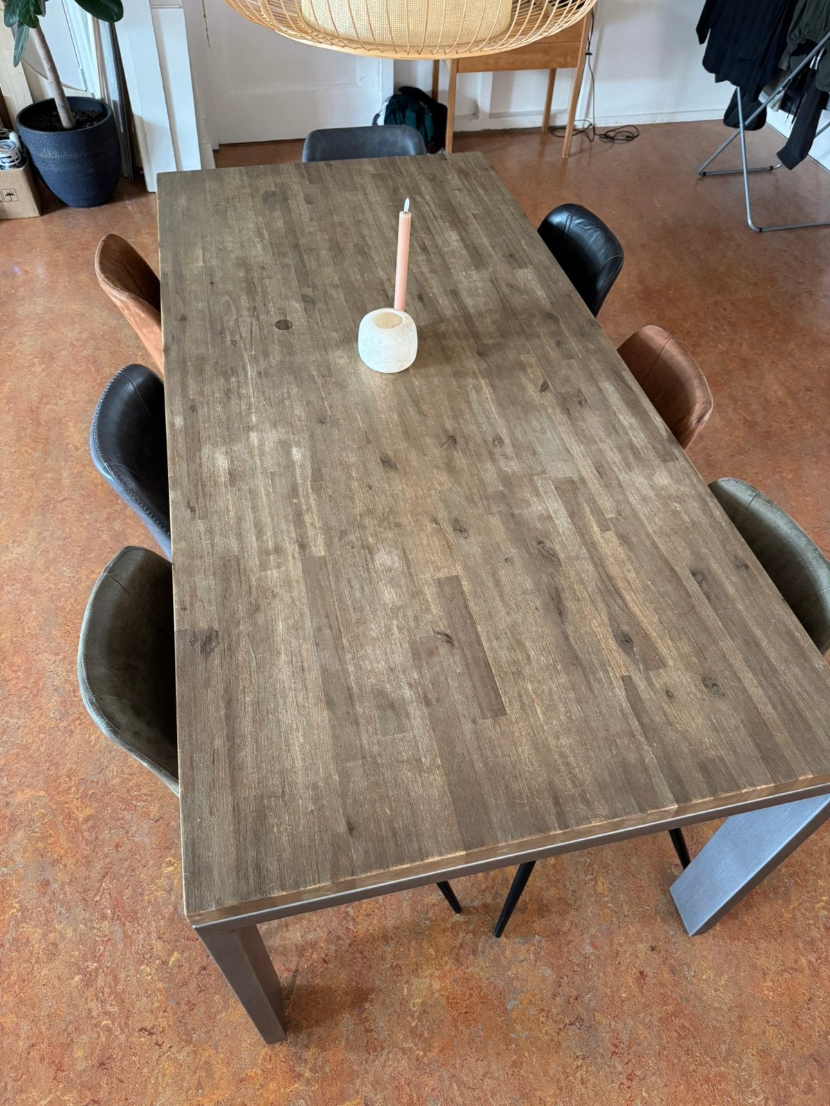 Eettafel (houten blad met rvs poten), Gebruikt, 50 tot 100 cm, Vijf personen of meer, 150 tot 200 cm