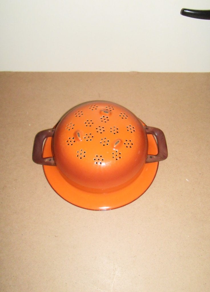 Antiek emaille vergiet,bakeliet handvatten,puntgaaf!Vintage, Ophalen of Verzenden