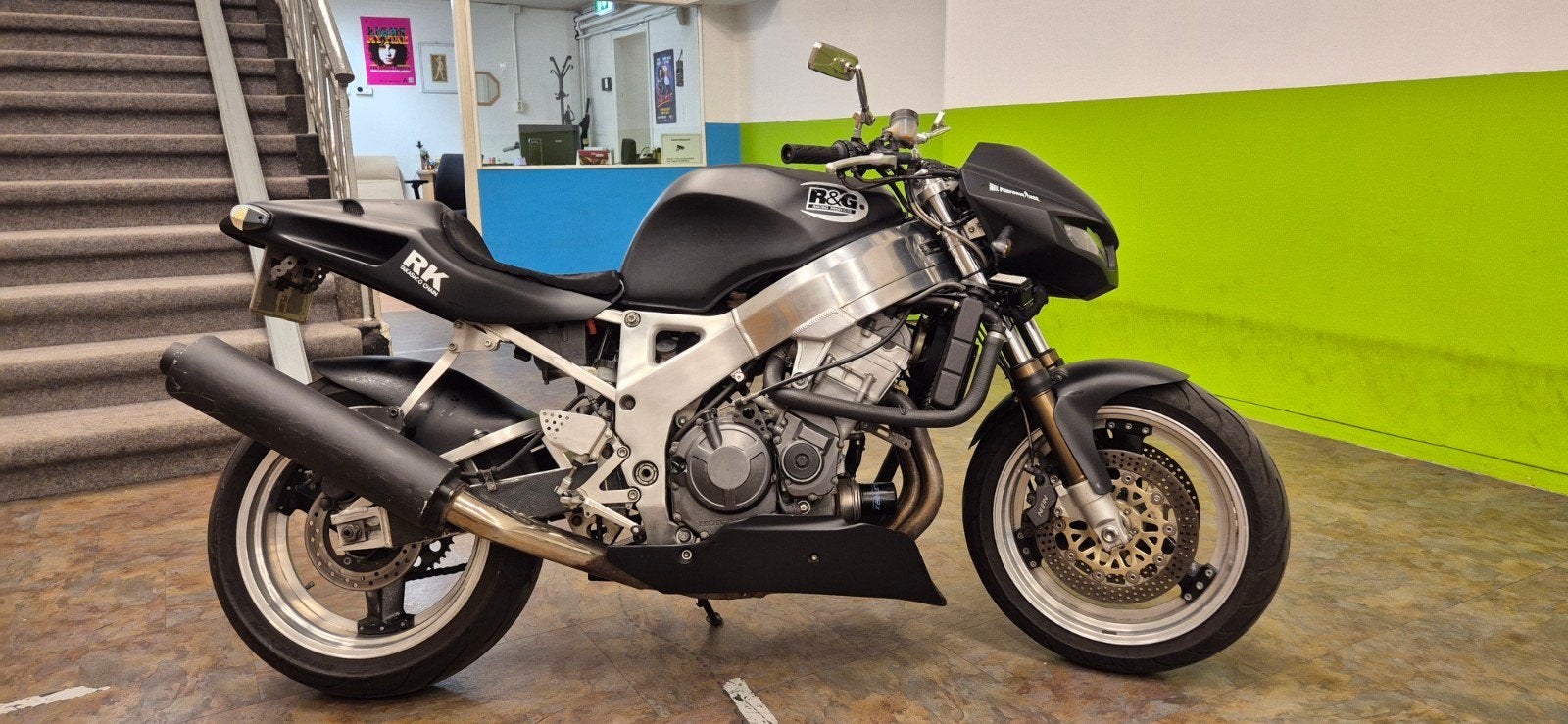 Honda CBR900RR FIREBLADE Unieke Naked Bike, 4 cilinders, Particulier, Handgeschakeld, Naked bike