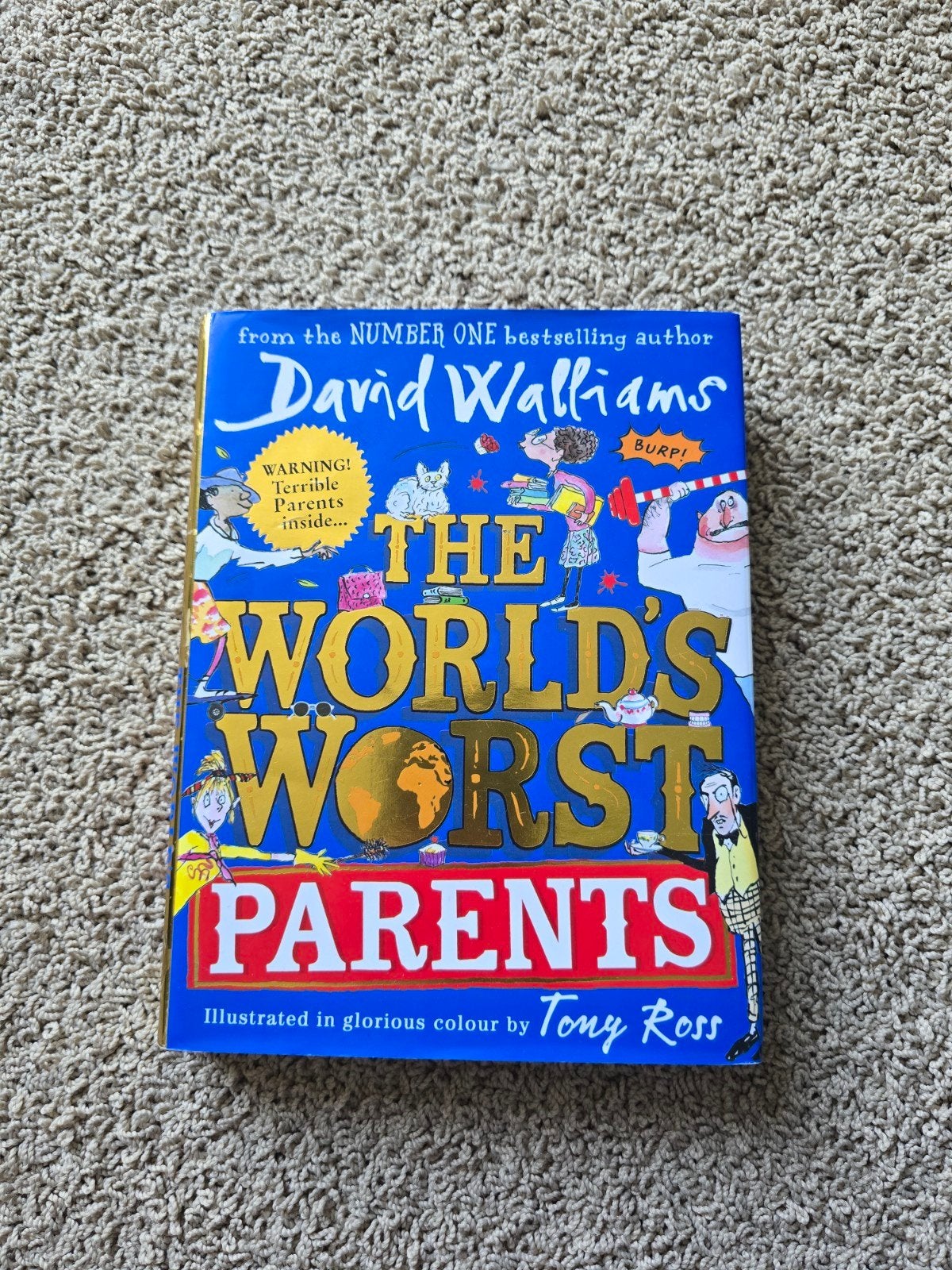 The World's Worst Parents - David Walliams (Hardcover), Boeken, Ophalen of Verzenden, Zo goed als nieuw, David Walliams, Fictie algemeen