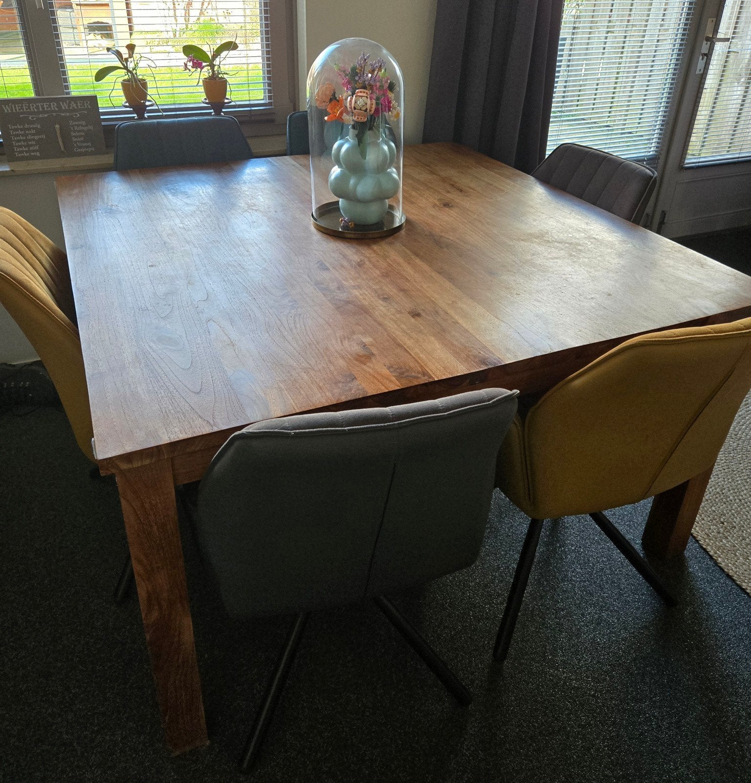 Eettafel teak vierkant, Ophalen