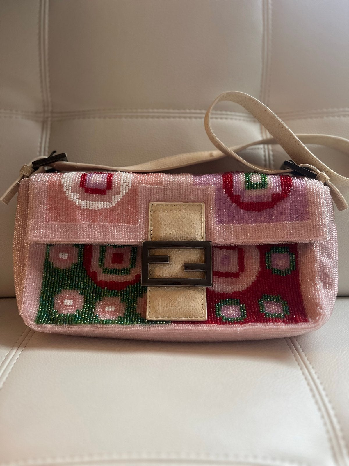 BIEDEN : Fendi Baguette Kralen Tas - Vintage Stijl, Ophalen of Verzenden, Gebruikt, Roze, Schoudertasje