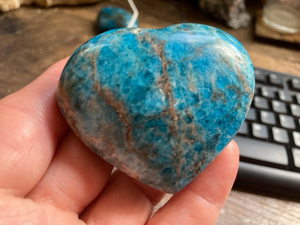 Kristallen Hart van Blauwe Apatiet, Verzamelen, Ophalen of Verzenden, Mineraal