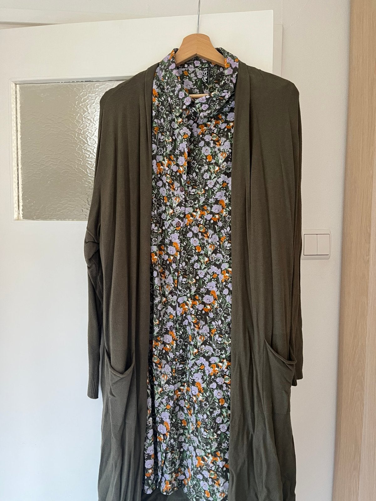 Blouse en bijpassend vest (XL), Kleding | Dames, Verzenden, Gedragen, Groen, Blouse of Tuniek