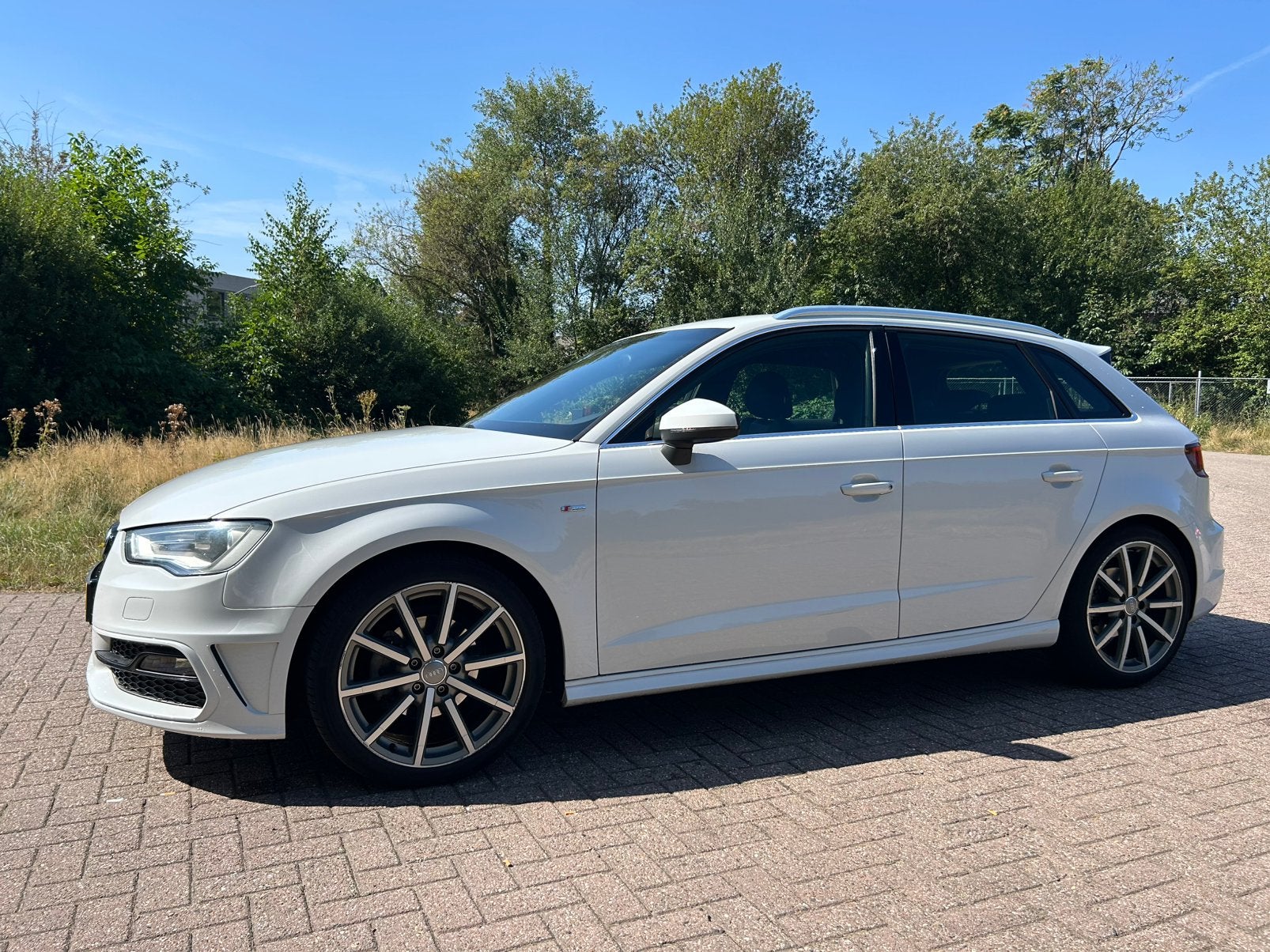 Audi A3 1.4 Tfsi 90KW Sportback S-tronic B&O 2014 Wit, Auto's, Audi, Euro 5, Leder en Stof, Origineel Nederlands, 1395 cc