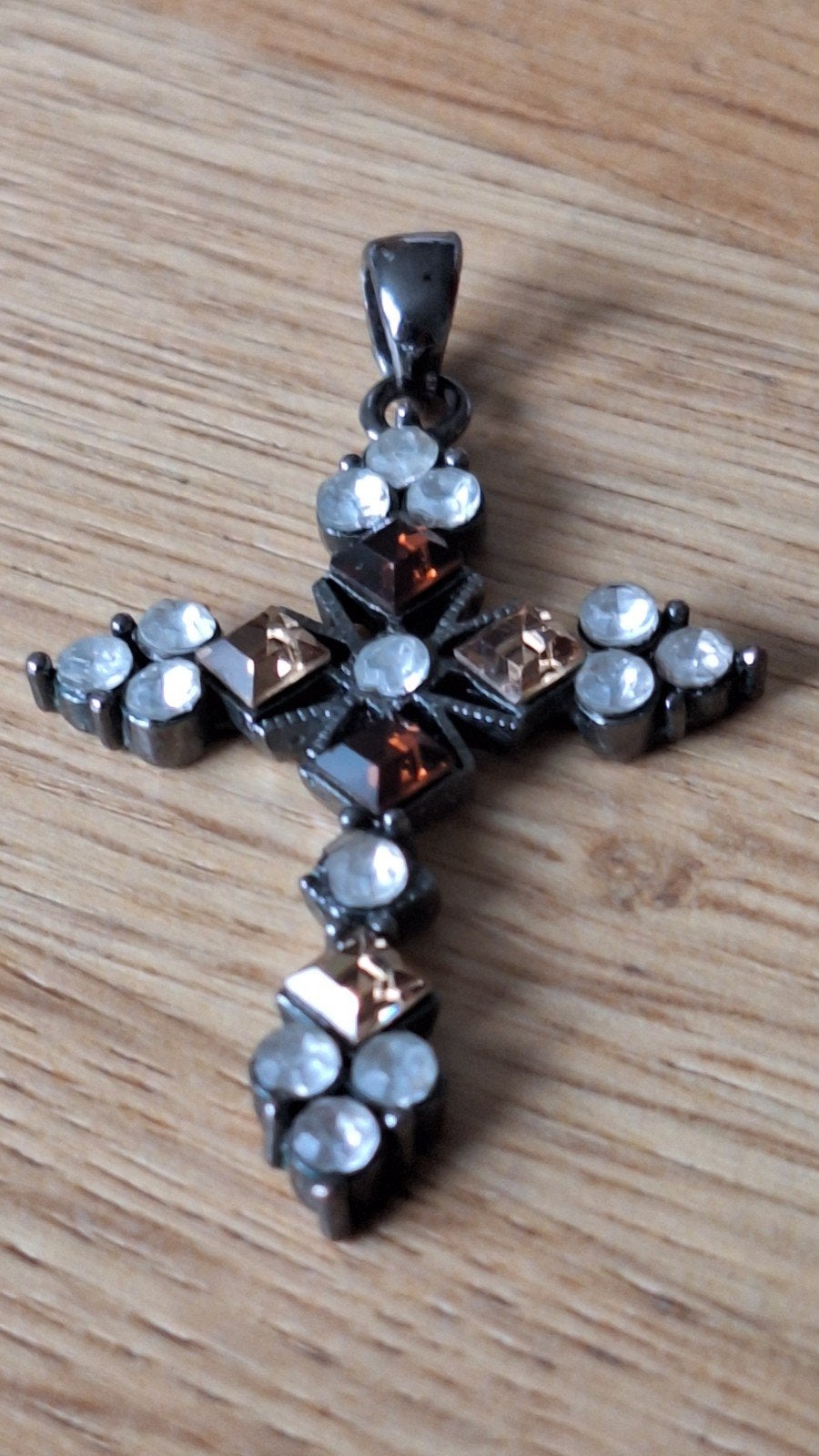 religie, sieraden Mooi kruis met steentjes, Overige materialen, Ophalen of Verzenden, Zo goed als nieuw, Kruis of Symbool